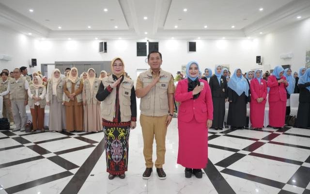 Pemkab Karawang Perkuat Peran Perempuan Lewat Pengukuhan Bunda PAUD dan Organisasi Wanita