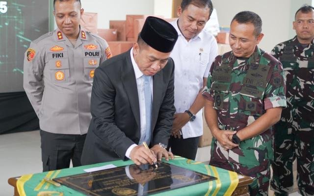 Bupati Aep Syaepuloh Resmikan Gedung dan Aula Kodim 0604 Karawang, Wujud Kolaborasi TNI-Pemda