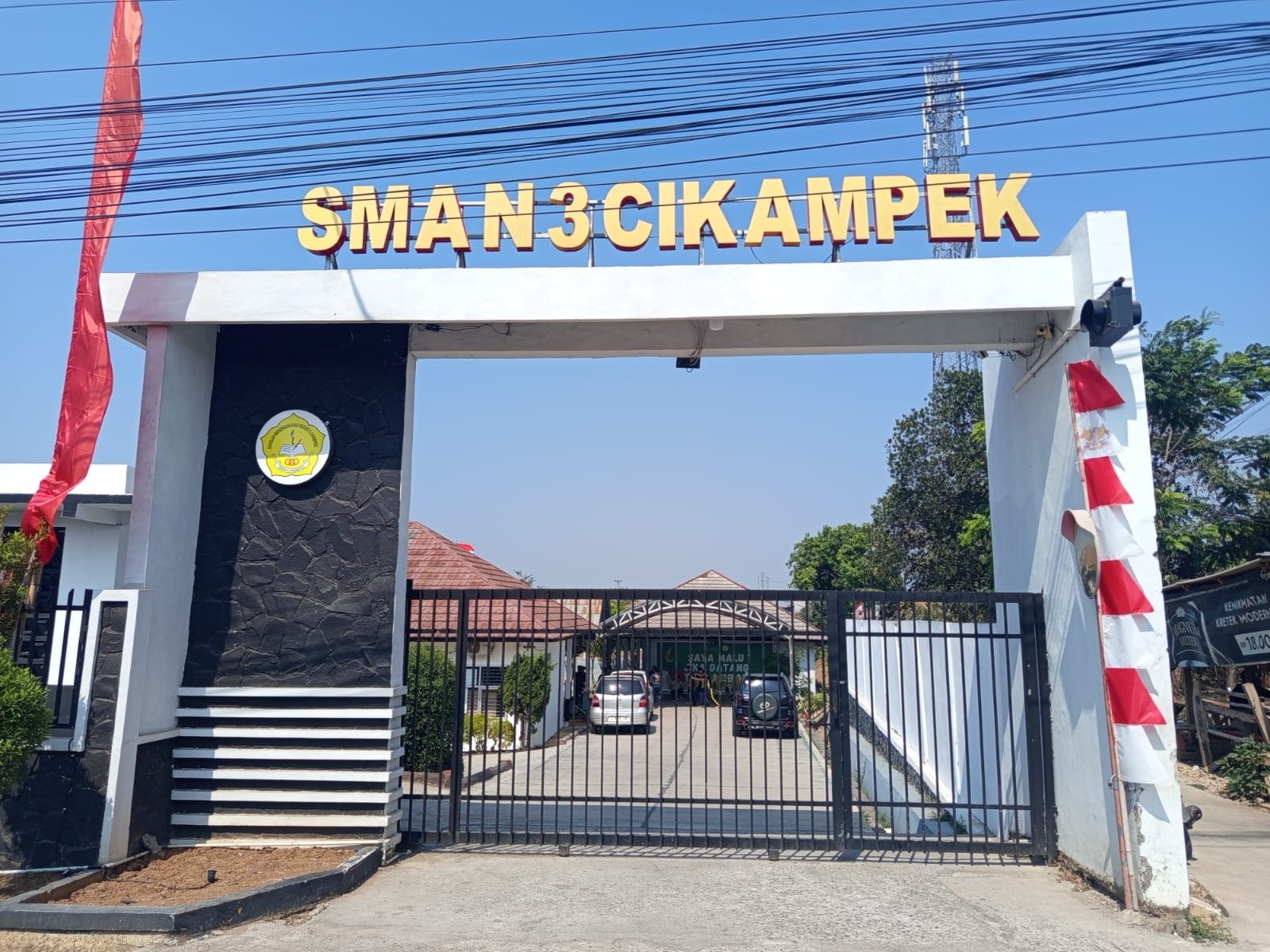 Klarifikasi Dana BOS SMAN 3 Cikampek Berujung Tegang, Keterbukaan Informasi Dipertanyakan